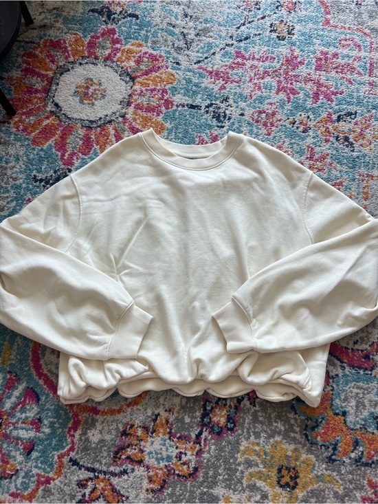 GAP Tops - gap bubble hem sweatshirt